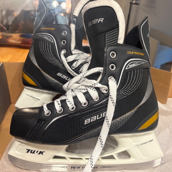 Brand New Bauer Supreme One20 Ice Hockey Skates – Senior Size 9 (Width R) – Mode - Picture 4 of 13